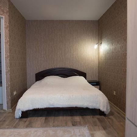 Ferienwohnung Академіка Корольова 20 1 Tscherkassy Exterior foto